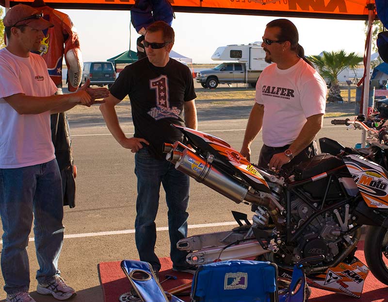 Jason Hahn, Derek Lafontaine, Zip Showkat